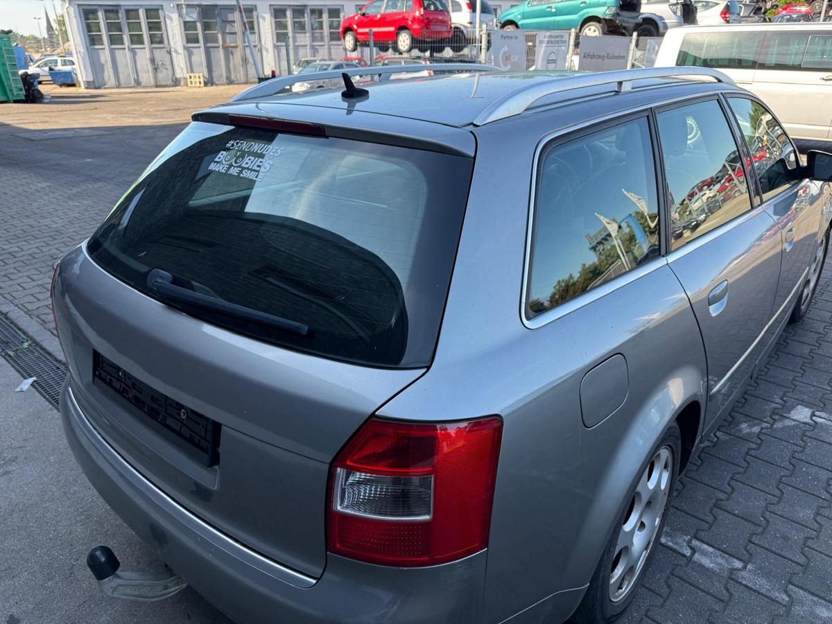 Audi A4 B6 original Heckklappe mit Scheibe LY7Q Atlasgrau Metallic Avant BJ03